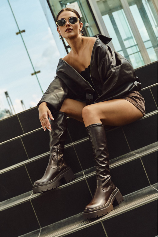 Bottes hautes pour femmes sur talons épais et plateforme en brun Florinne