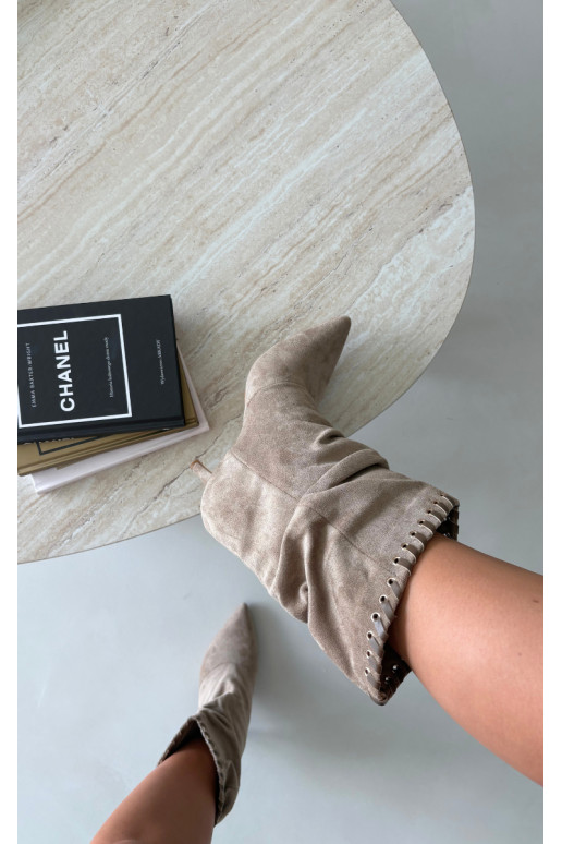 Bottines froncées avec talons fins couleur sable Herella