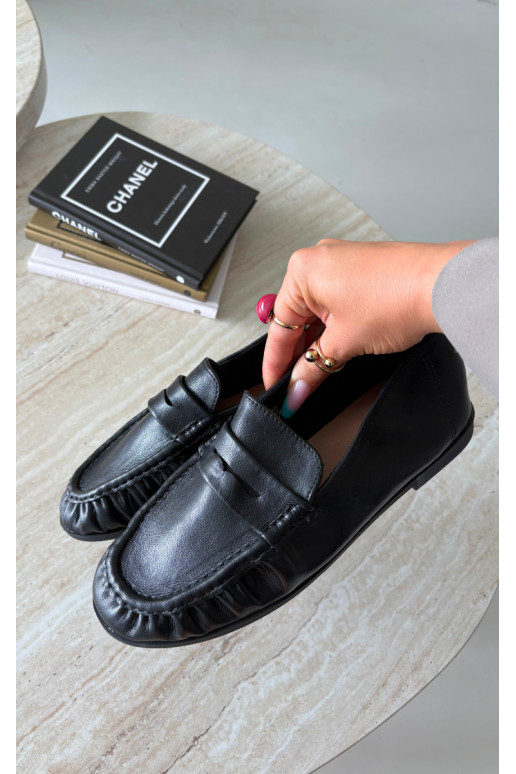 Mocassins pour femmes avec volants couleur noire Sabley