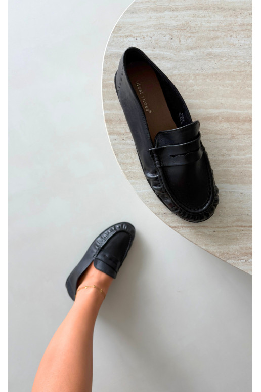 Mocassins pour femmes avec volants couleur noire Sabley
