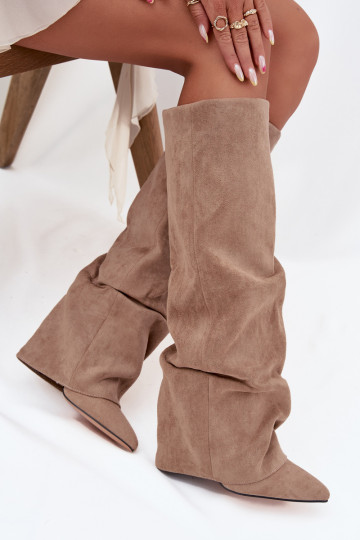 Bottes hautes femmes doublées avec inserts et talons en faux daim sable Elivira
