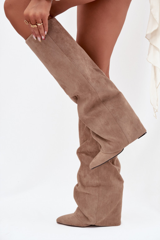 Bottes hautes femmes doublées avec inserts et talons en faux daim sable Elivira