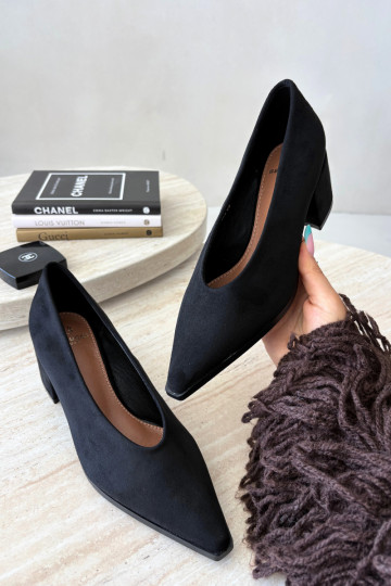 Chaussures à bout pointu et talons carrés couleur noire Lavisa