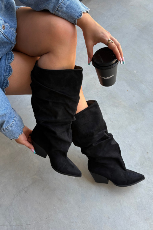 Bottes au-dessus du genou pour femmes avec partie supérieure incurvée et talons en daim couleur noire Durela