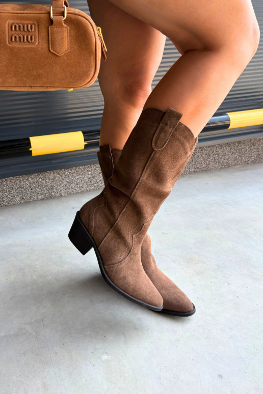 Bottes hautes style cowboy en daim naturel avec isolation et talons couleur brune Radley