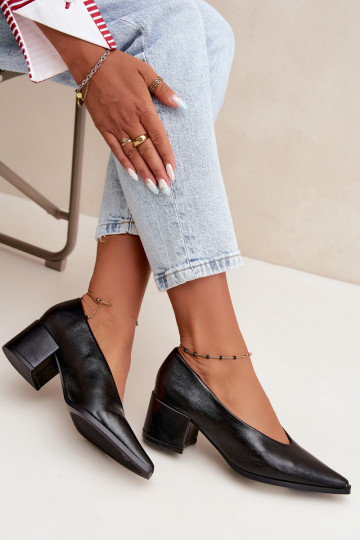 Chaussures à bout pointu et talons carrés en simili cuir couleur noire Lavisa