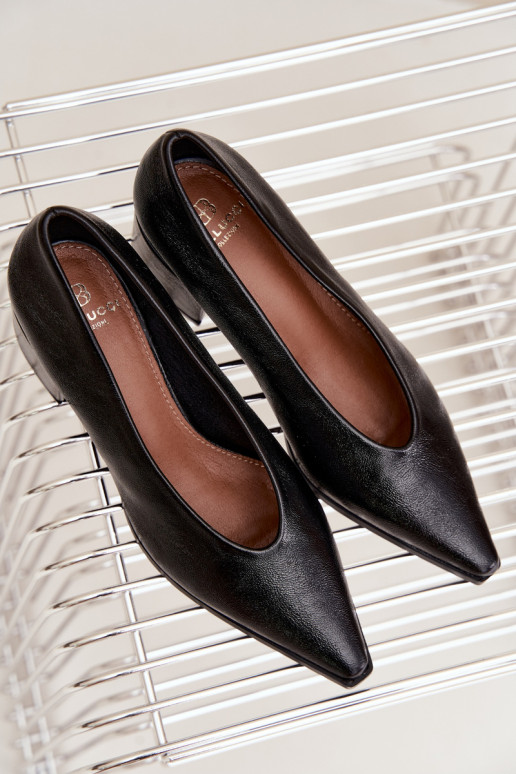 Chaussures à bout pointu et talons carrés en simili cuir couleur noire Lavisa