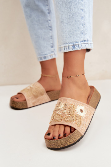 Chaussons de plateforme sable pour femmes avec décoration Ledina 2