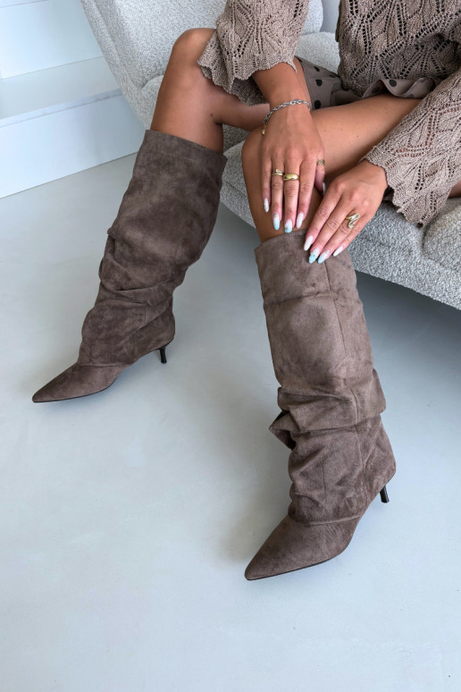 Bottes hautes froissées kaki avec talon kitten en daim LoĮen