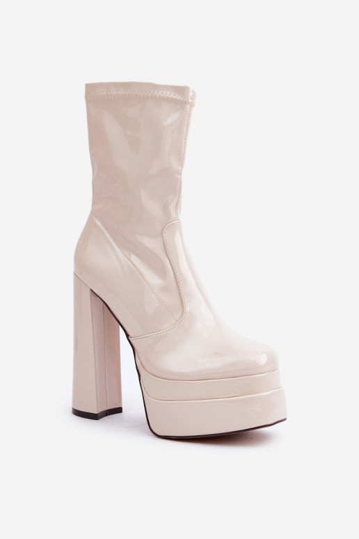 Bottines couleur sable avec plateforme et effet verni Lotisha