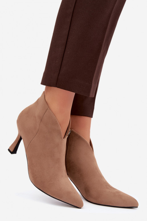 Bottines pour femmes sur talon fin avec bout pointu couleur sable Bessia