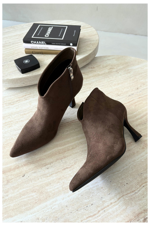 Bottines pour femmes sur talon fin avec bout pointu couleur kaki Bessia