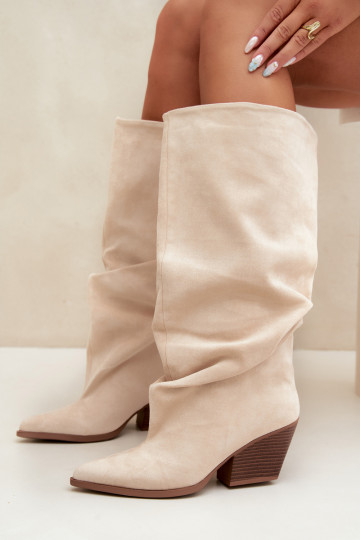 Bottes au-dessus du genou pour femmes avec partie supérieure incurvée et talons en daim couleur sable Durela