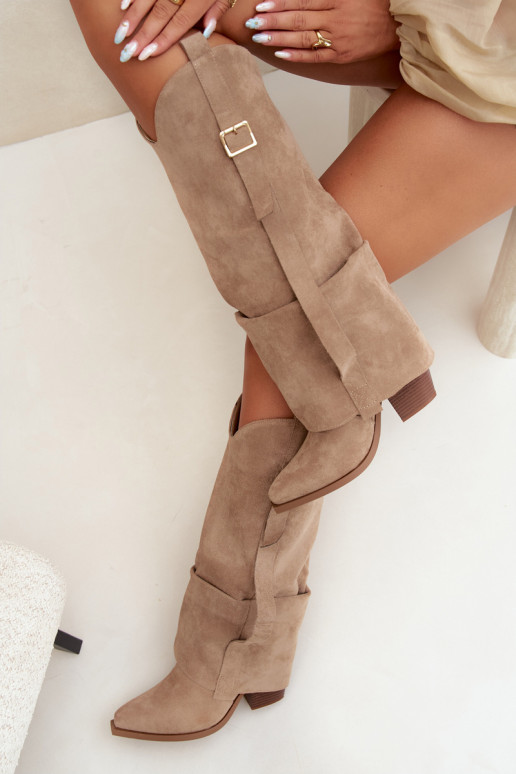 Bottes au-dessus du genou pour femmes avec talons, volants et boucles couleur sable Caster