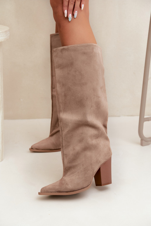 Bottes femme hautes à enfiler avec talons en daim synthétique couleur sable Carmina