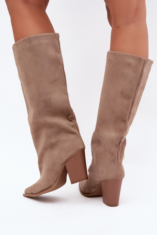 Bottes femme hautes à enfiler avec talons en daim synthétique couleur sable Carmina