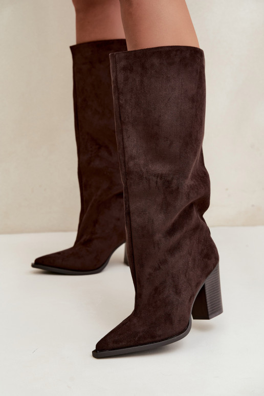 Bottes femme hautes à enfiler avec talons en daim synthétique couleur chocolat Carmina