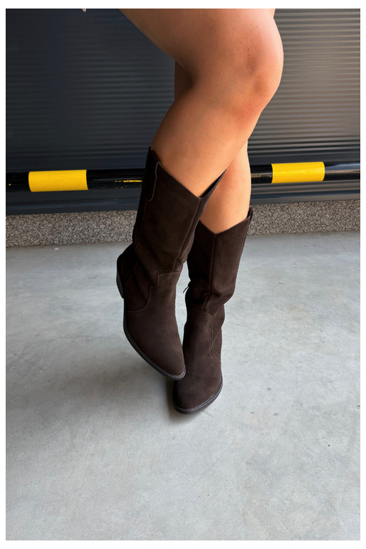 Bottes hautes style cowboy en daim naturel avec isolation et talons couleur chocolat Radley