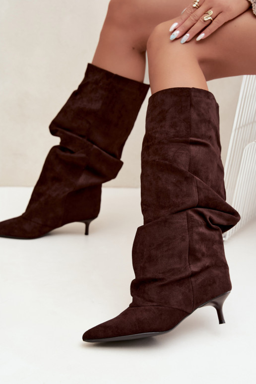 Bottes hautes froissées chocolat avec talon kitten en daim LoĮen