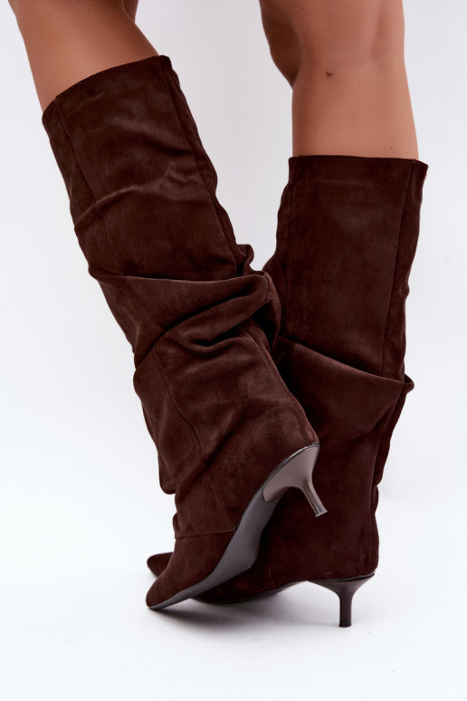 Bottes hautes froissées chocolat avec talon kitten en daim LoĮen