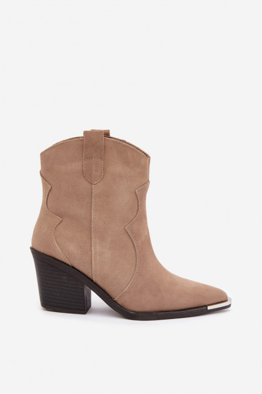 Bottes isolées en daim couleur kaki de style cowboy avec talons Pelsa