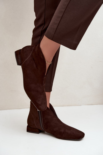 Bottines chocolat basses Cut Out avec larges talons Canella 2