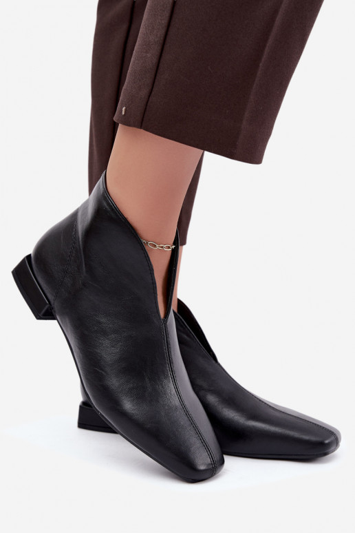 Bottines noires basses Cut Out avec larges talons en simili cuir Canella