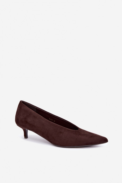 Chaussures en daim chocolat avec Kitten Heel Nuretta