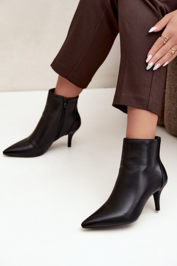Bottines noires à talons fins et bouts pointus en simili cuir Niretta