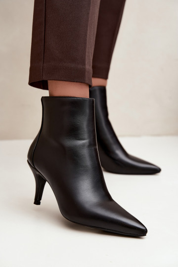 Bottines noires à talons fins et bouts pointus en simili cuir Niretta 2