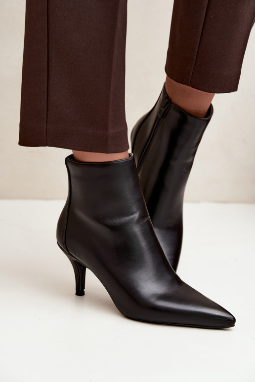 Bottines noires à talons fins et bouts pointus en simili cuir Niretta