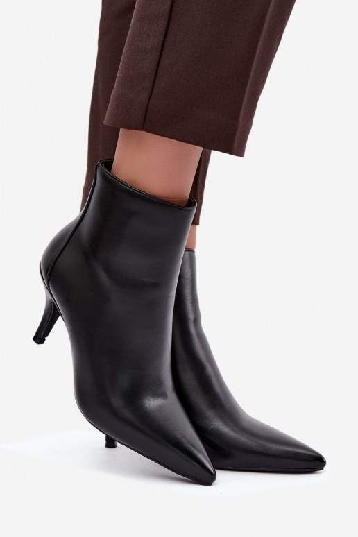 Bottines noires à talons fins et bouts pointus en simili cuir Niretta