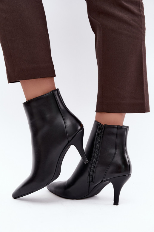 Bottines noires à talons fins et bouts pointus en simili cuir Niretta