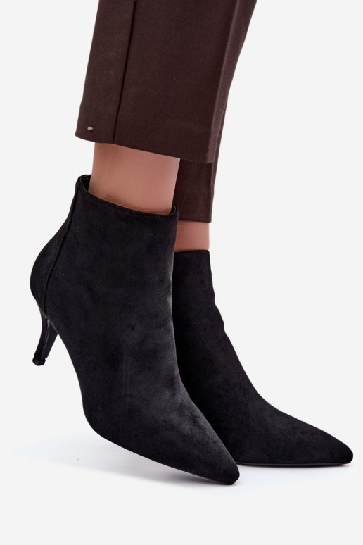 Bottines noires en suède synthétique avec talons aiguilles Niretta