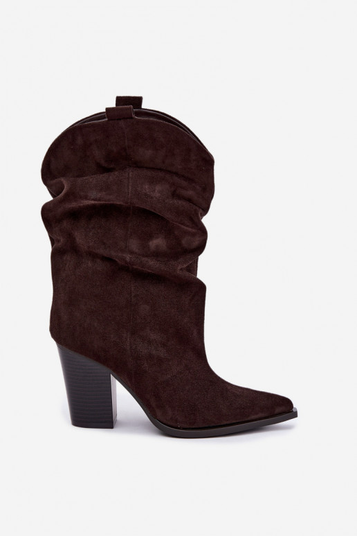 Bottines chocolat en daim avec volants sur le talon Inela