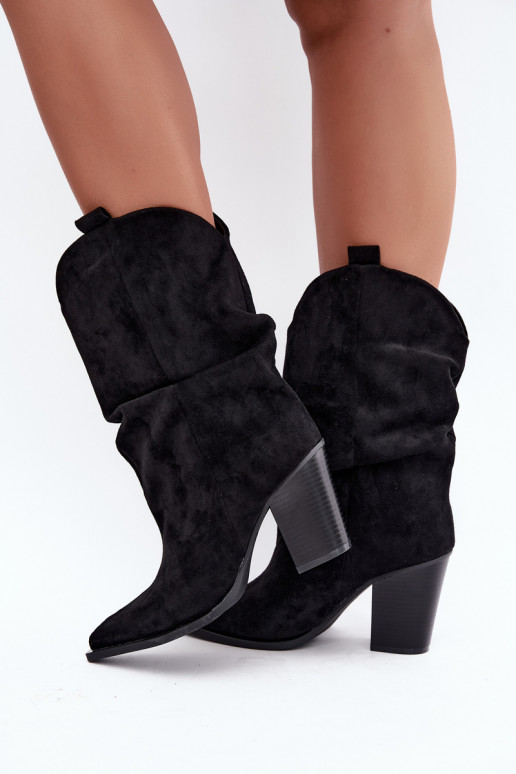 Bottines noires en daim avec volants sur le talon Inela