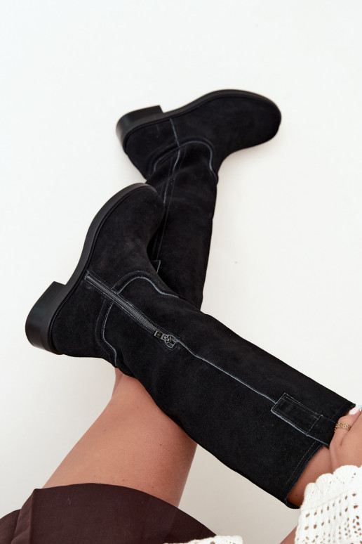 Bottes noires en daim isolées Ashmere