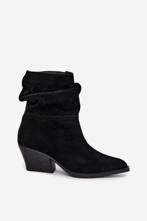 Bottines en daim naturel avec plis et talons de couleur noire Merrin