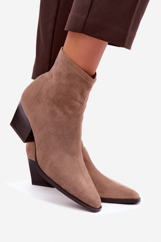 bottines pour femmes avec talons inclinés en couleur sable Atina