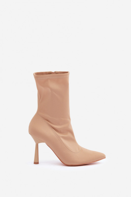 bottines avec talons fins en sable