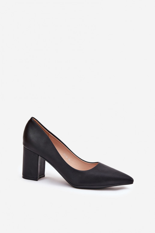 chaussures à talons hauts avec bouts pointus en noir