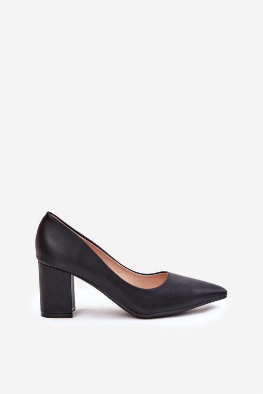 chaussures à talons hauts avec bouts pointus en noir