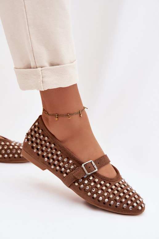 Ballerines marron pour femmes avec éléments ajourés et détails brillants Nilvessa