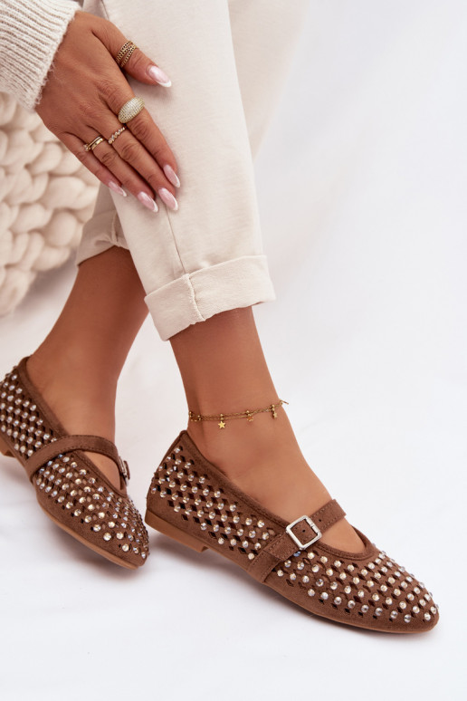 Ballerines marron pour femmes avec éléments ajourés et détails brillants Nilvessa