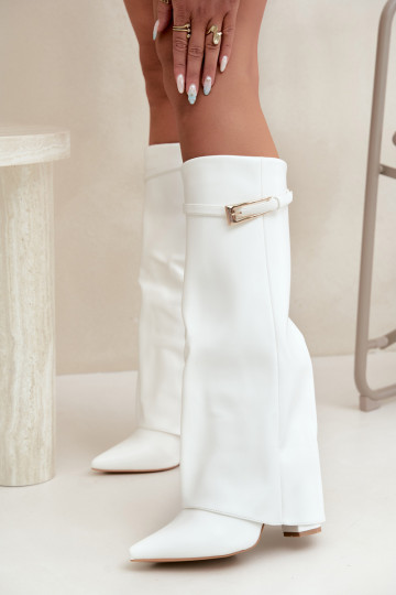 Bottes longues avec talons et tige cousue avec boucles en couleur blanche Amrie 2
