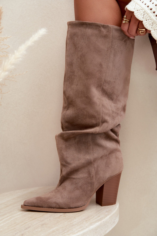 Bottes chaki à talons et volants Jensy