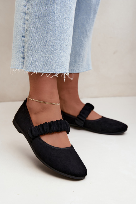Ballerines noires avec des sangles sculptées Loreya