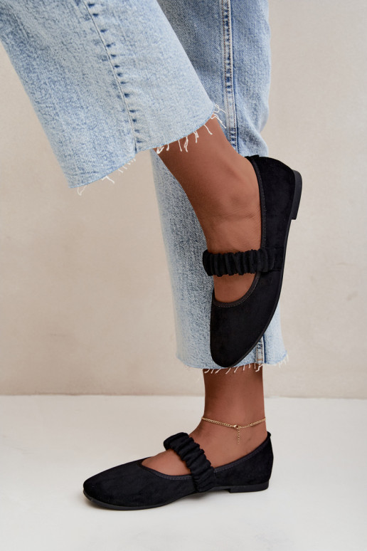 Ballerines noires avec des sangles sculptées Loreya