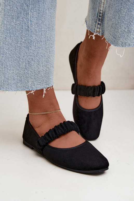 Ballerines noires avec des sangles sculptées Loreya
