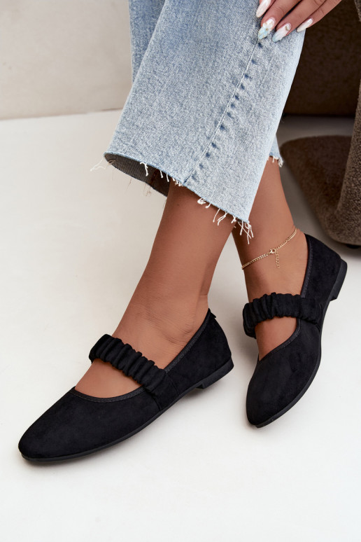 Ballerines noires avec des sangles sculptées Loreya
